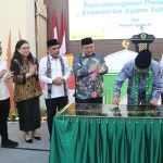 Dukungan Pemda Bolmong, SHP Tanah Hibah Kampus Moderasi Beragama Diserahkan di IAIN Manado